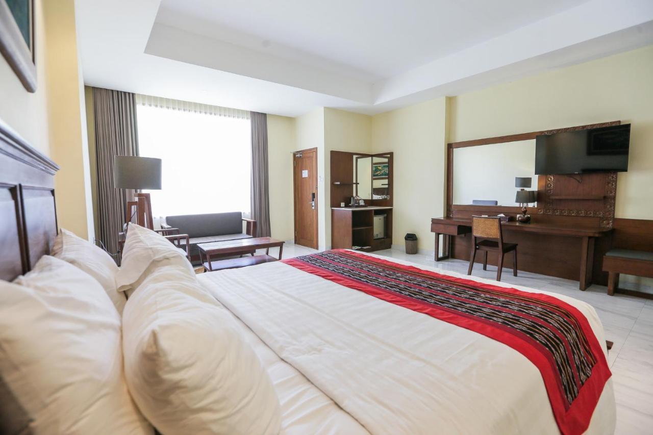 Ubud Hotel & Cottages Malang Exterior photo
