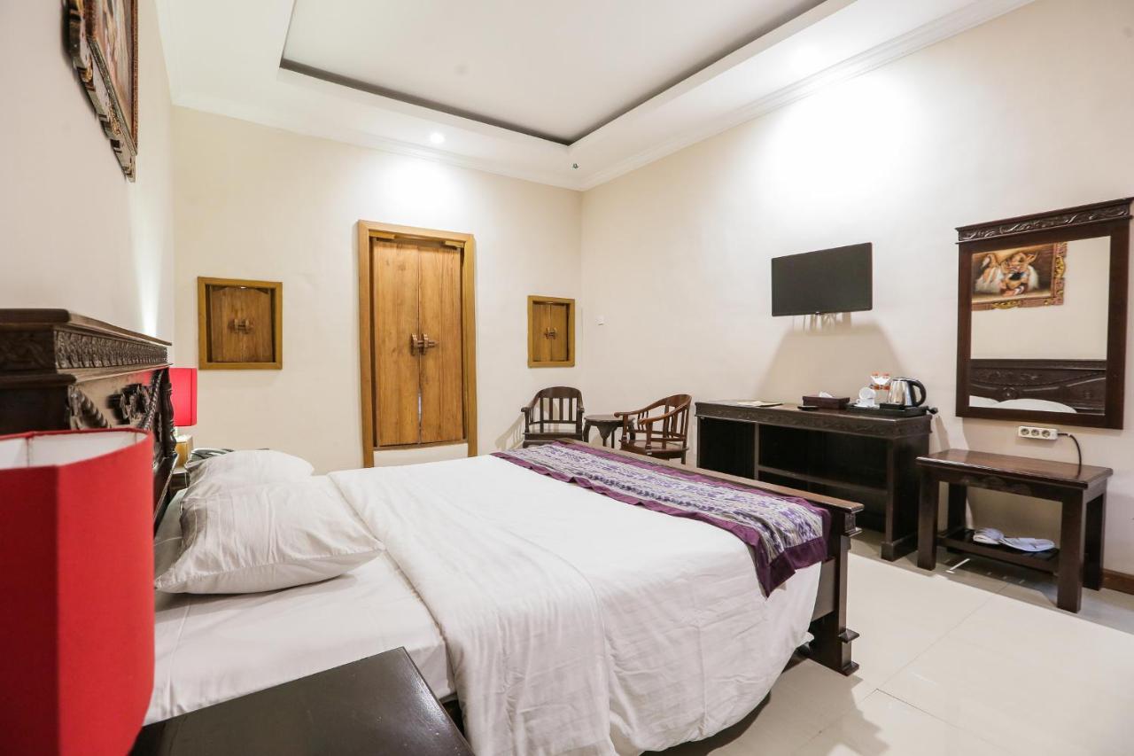 Ubud Hotel & Cottages Malang Exterior photo