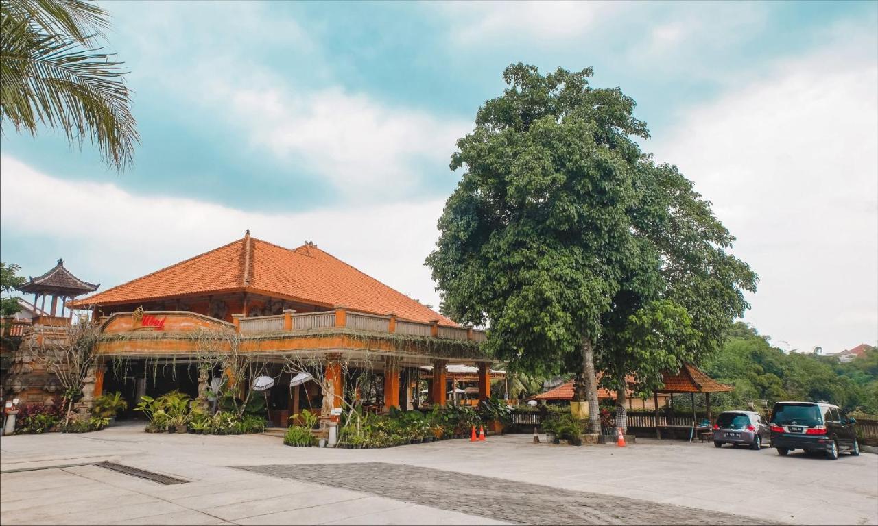 Ubud Hotel & Cottages Malang Exterior photo
