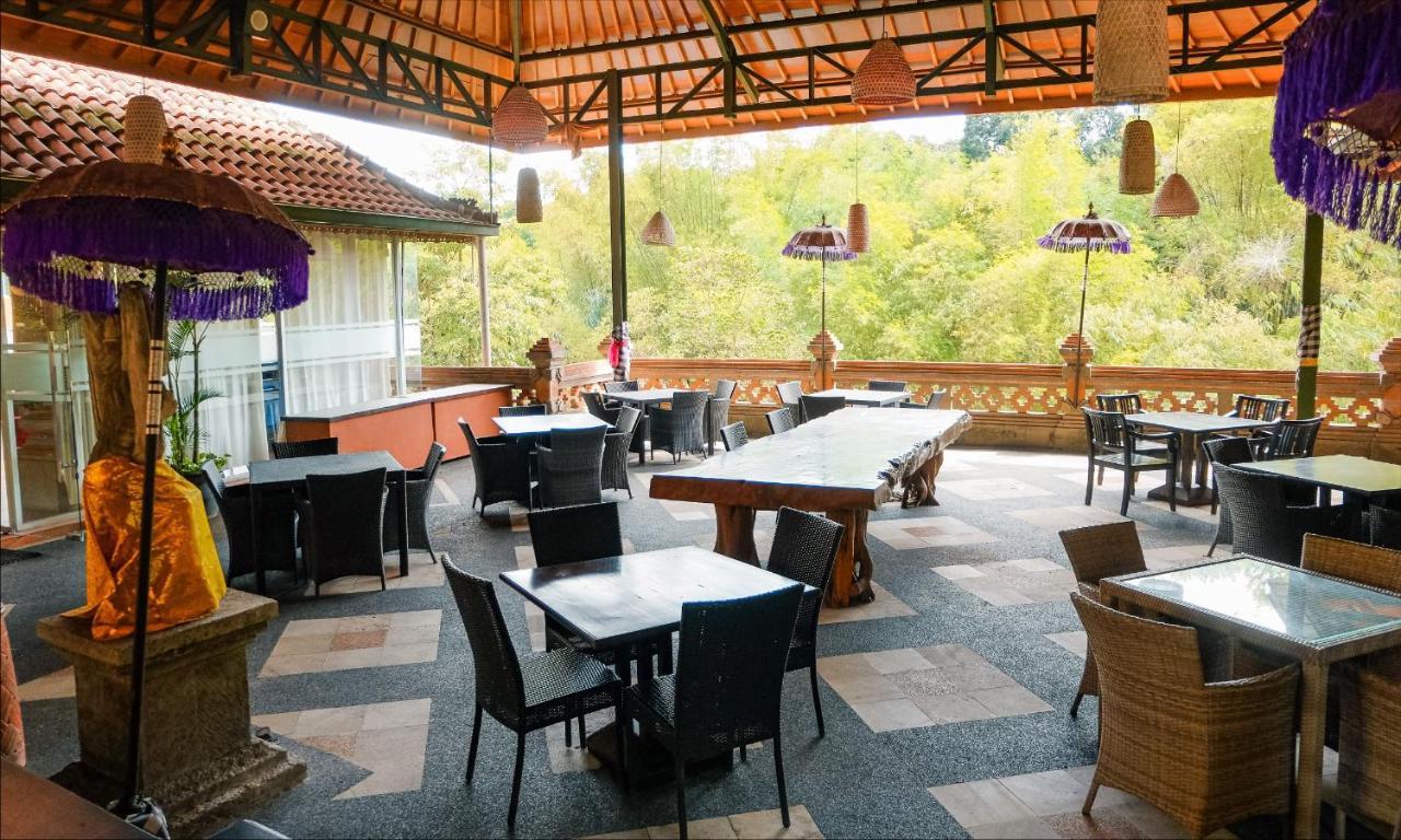 Ubud Hotel & Cottages Malang Exterior photo