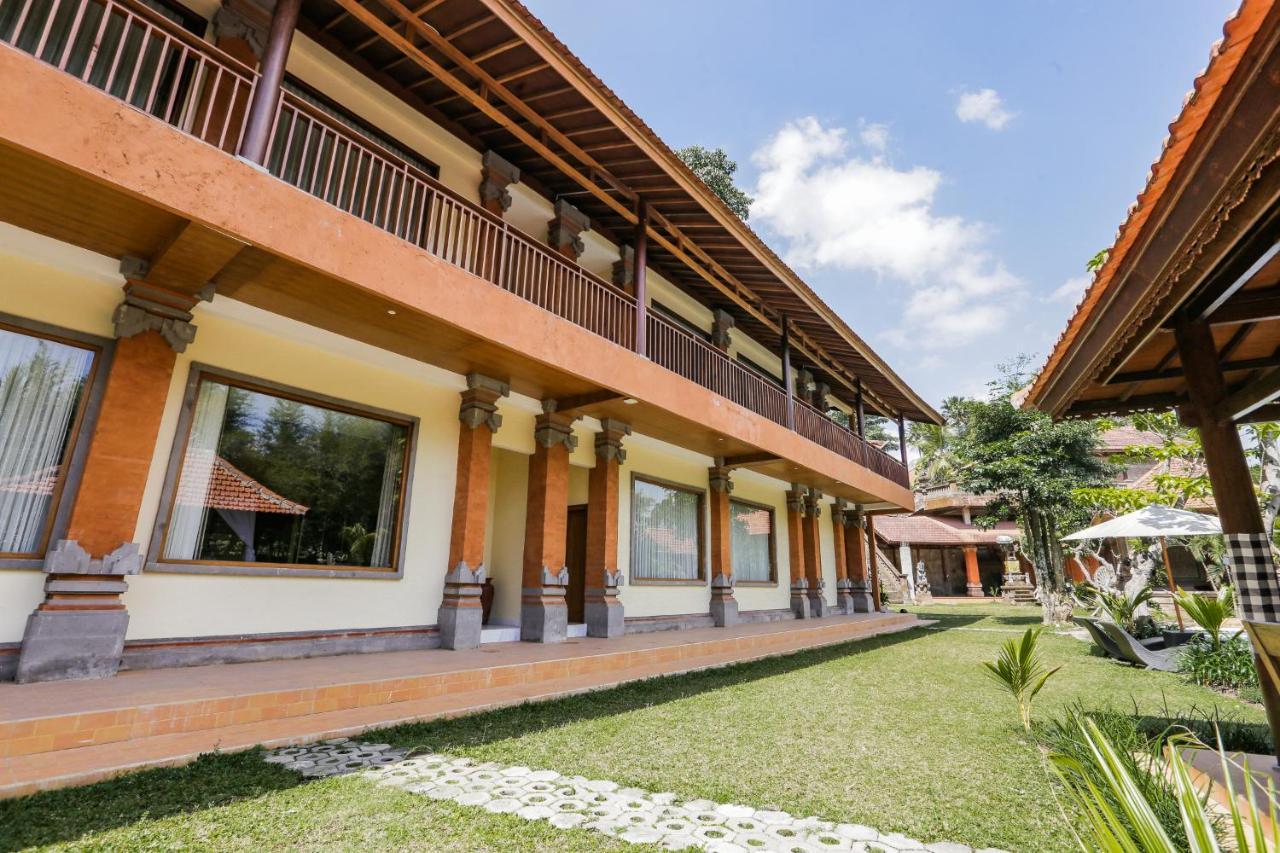 Ubud Hotel & Cottages Malang Exterior photo