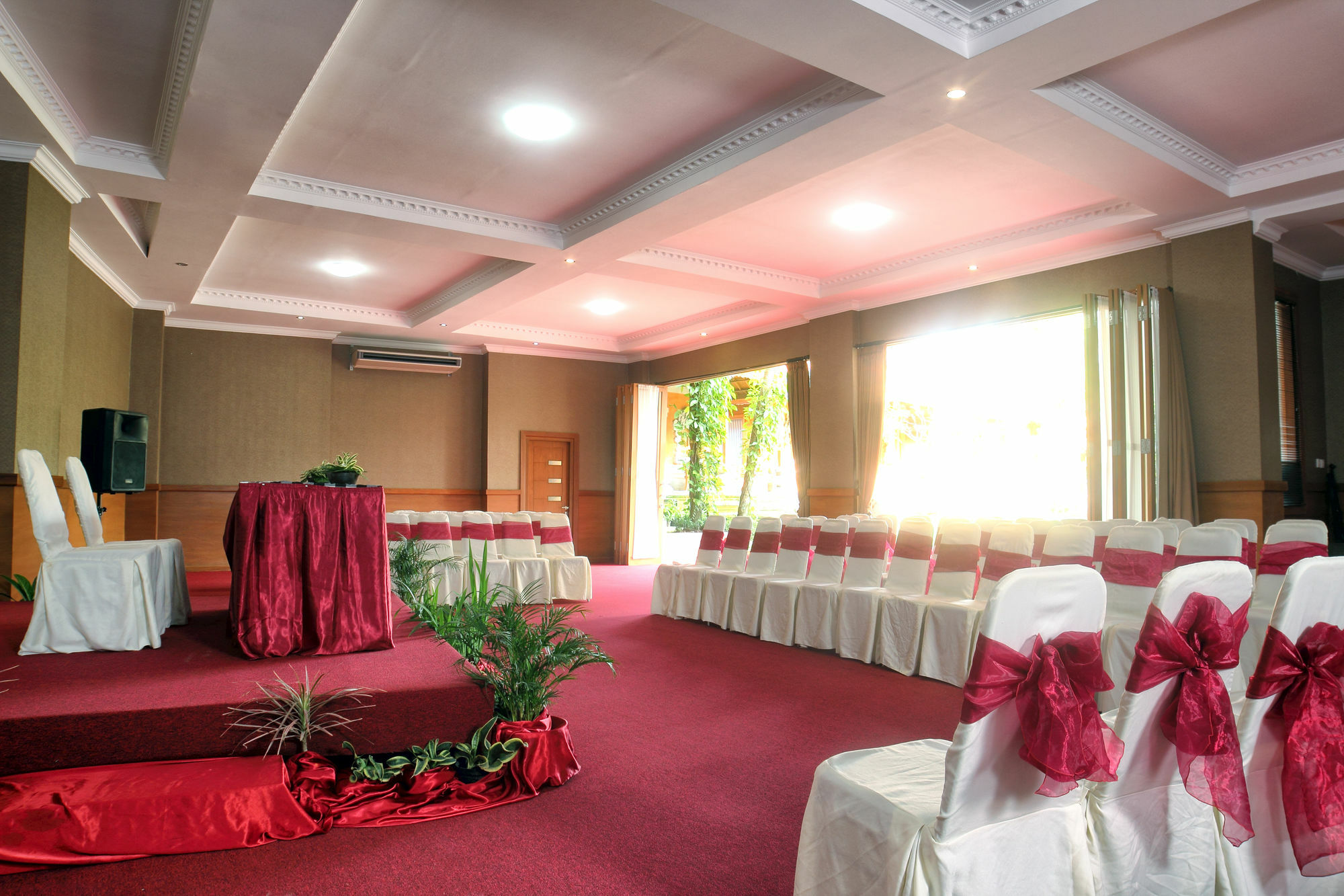 Ubud Hotel & Cottages Malang Exterior photo