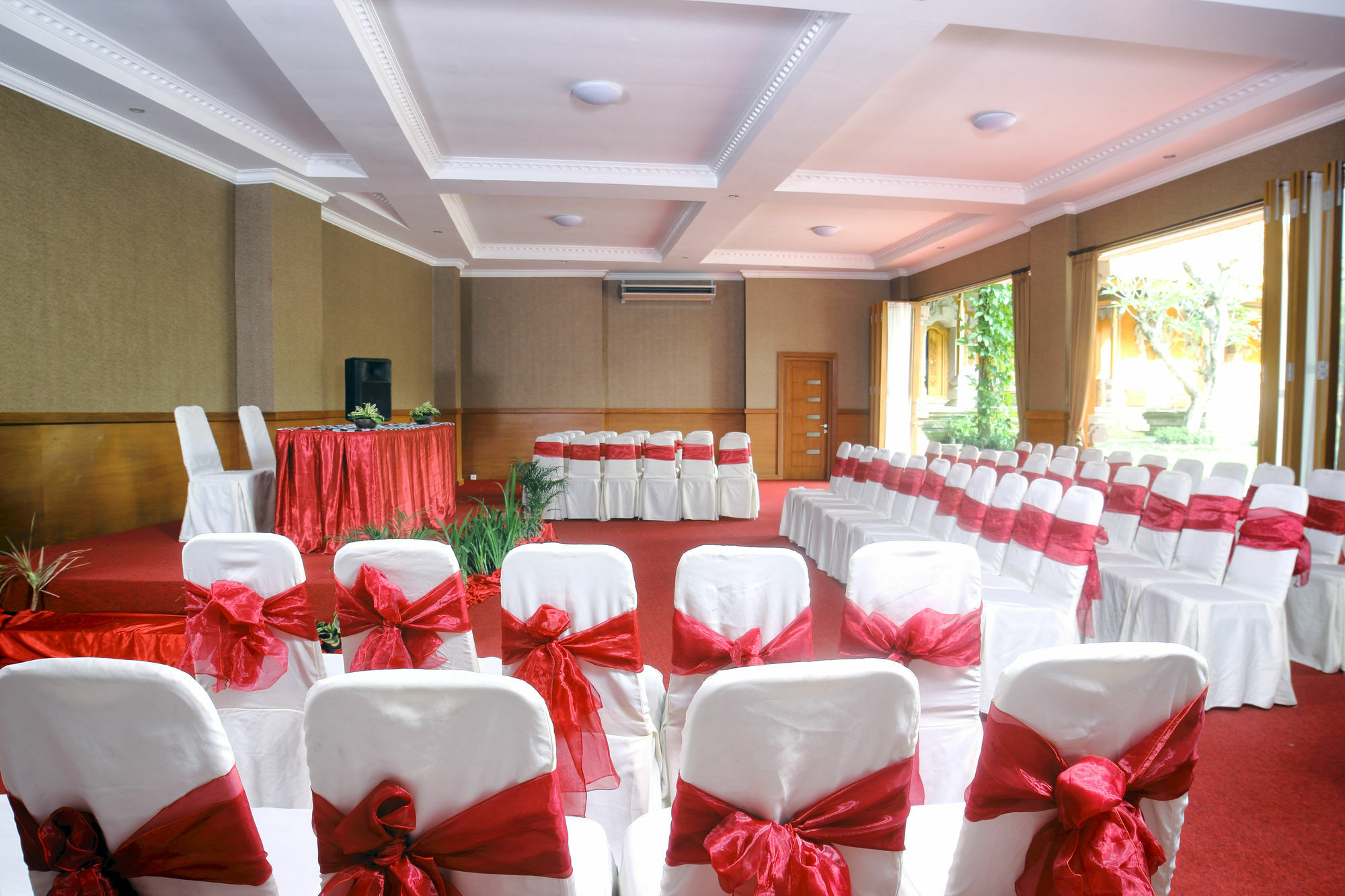 Ubud Hotel & Cottages Malang Exterior photo
